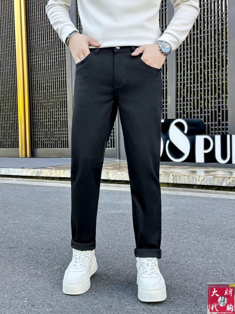 TOM FORD